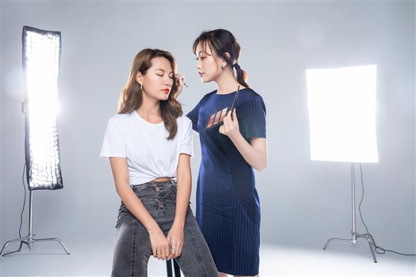 淄博哪里可以學(xué)習(xí)化妝？