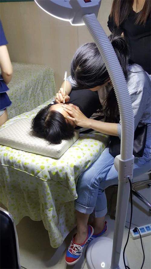 專業(yè)難怎么辦？唐山美容學校名師指導助你成功！