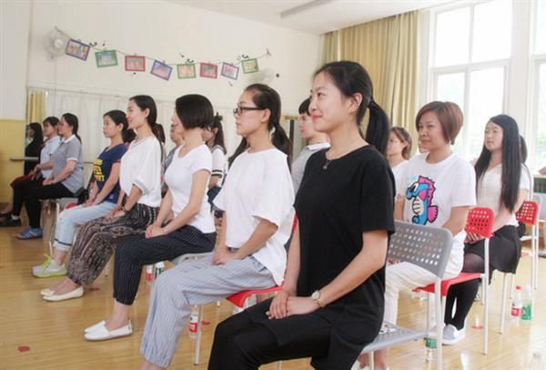 濰坊幼師學(xué)校哪個好？