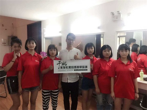 唐山誠遠美容美發(fā)職業(yè)培訓學校如何幫助學員更快就業(yè)？