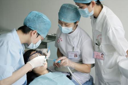 石家莊學(xué)口腔專業(yè)哪個(gè)學(xué)校好？