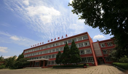 中國洛陽一拖技師學院有哪些就業(yè)保障？