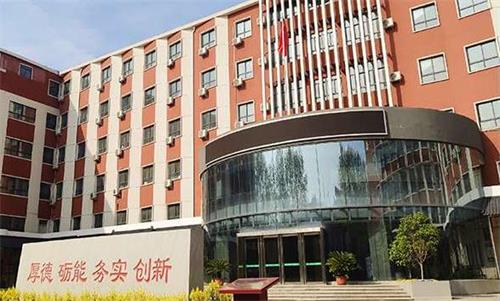 鄭州物流學校物流服務與管理專業(yè)怎么樣？是“3+2”大專嗎？