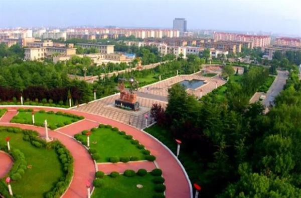秦皇島渤?？萍贾械葘I(yè)學(xué)校