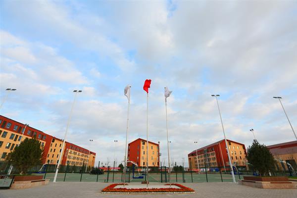 唐山實(shí)驗中專學(xué)校